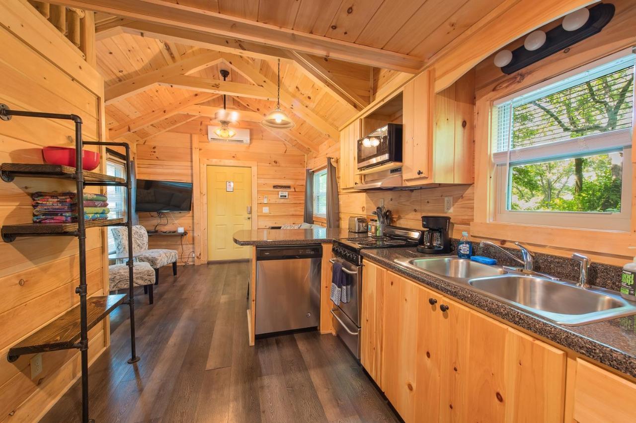 Eden Cabin Forested Tiny Home On Lookout Mtn Чатануга Екстериор снимка